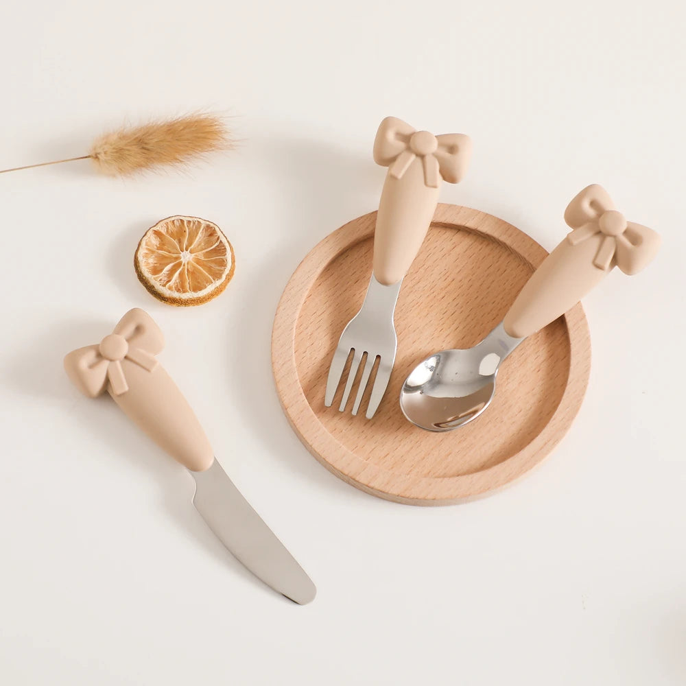 Butterfly Bow Cutlery Set – 3-Piece Silicone & Stainless Steel | Beige Pink
