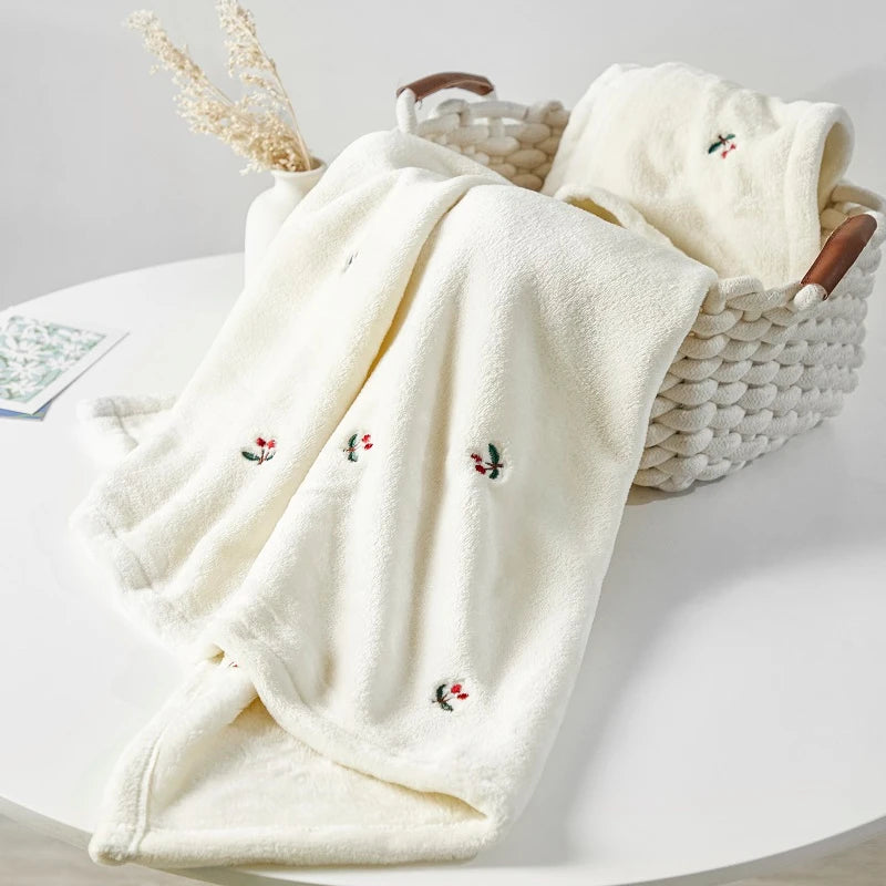 Soft Baby Fleece Blanket – Cozy Newborn Swaddle Throw with Minimal Embroidery Pattern